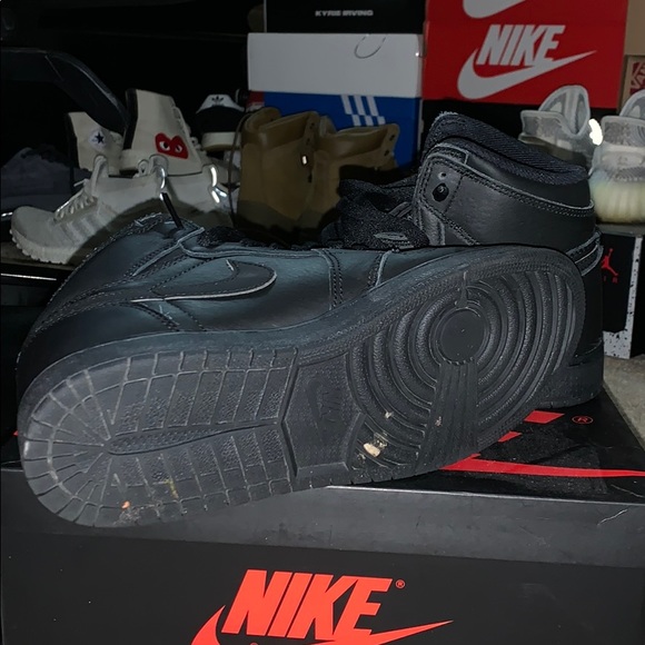 Jordan 1s OG - Picture 2 of 3